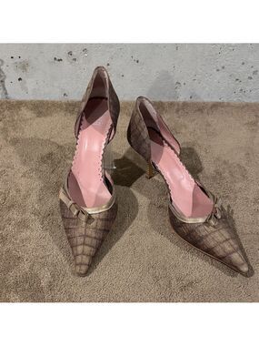 Ursula Mascaro Pointed-Toe D'Orsay Heels with Decorative Heel - Size 39.5 Euro